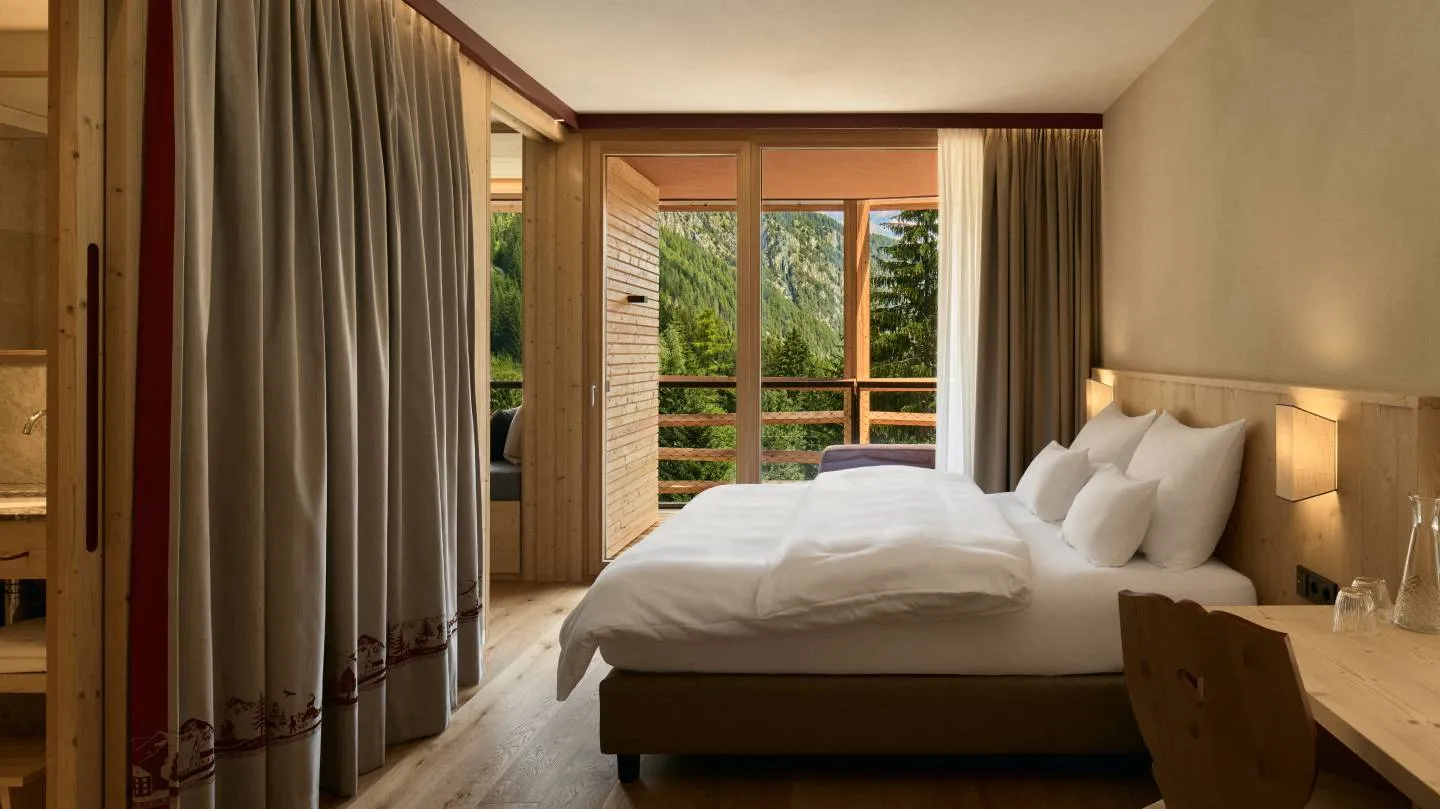 RIVER SUITE 1